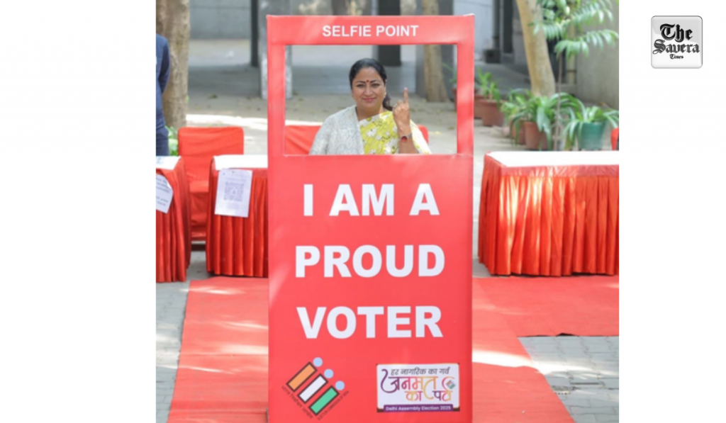 CM Rekha Gupta Casts Vote in MCD Bye-Polls, Urges Citizens to Participate for ‘Viksit Delhi’