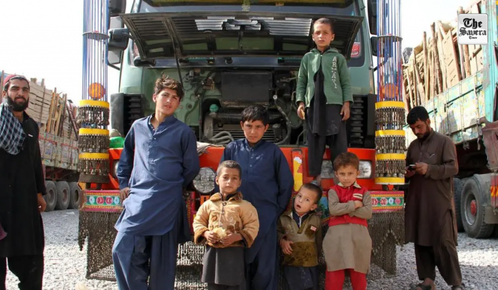 Over 11,000 Afghan Refugees Forcibly Deported from Iran and Pakistan in a Single Day