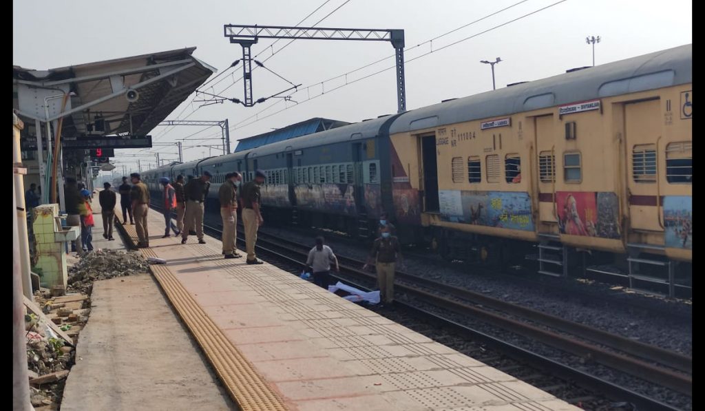 mirzapur train accident