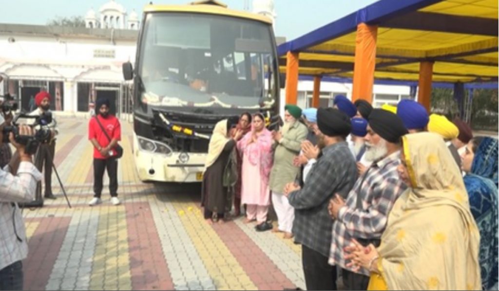 170 Sikh Devotees Leave Delhi for Nankana Sahib Ahead of Gurpurab