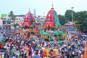 Heavy rush of devotees in Puri ahead of New Year Darshan