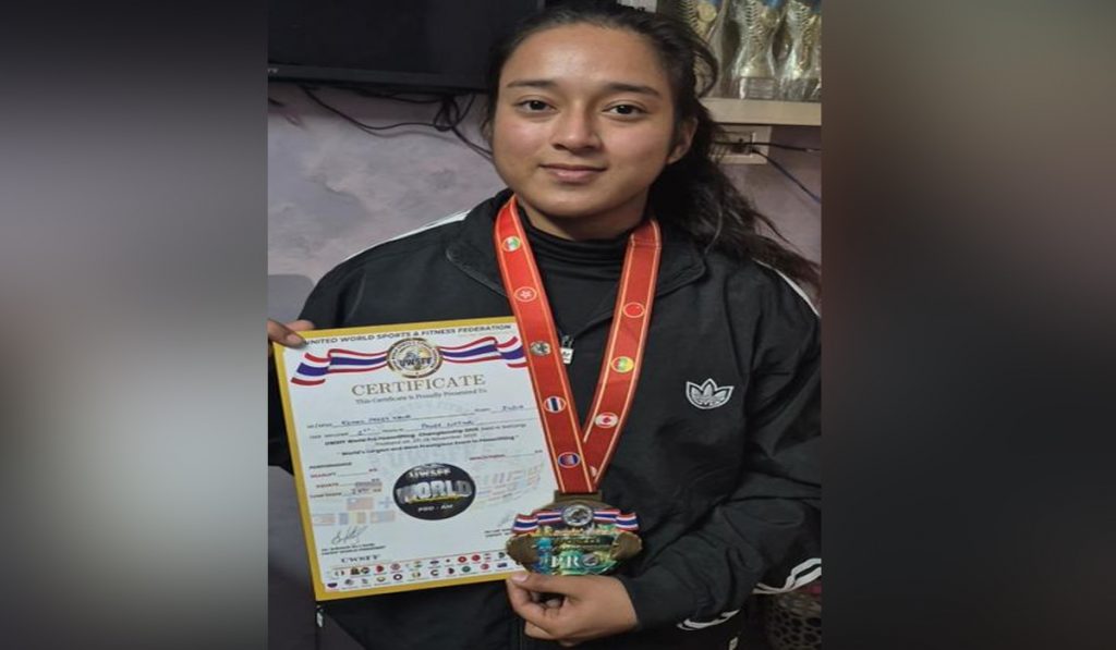 Ludhiana: Komalpreet Becomes World Champion in Powerlifting