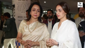 Hema Malini & Esha Deol at Dharmendra’s Prayer Meet in Delhi
