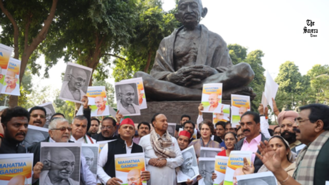 Opposition Protests Outside Parliament Against MGNREGA Move