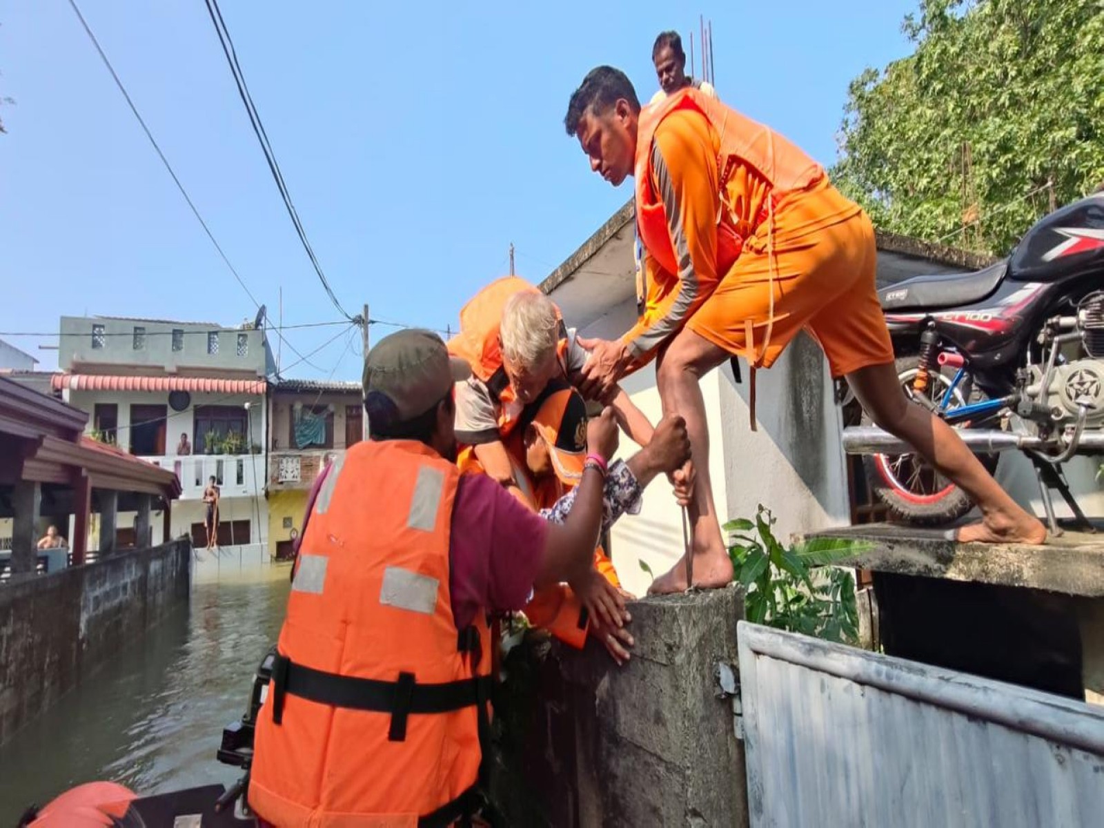 Sri Lankan President thanks PM Modi for “steadfast support” under Op Sagar Bandhu after Cyclone Ditwah