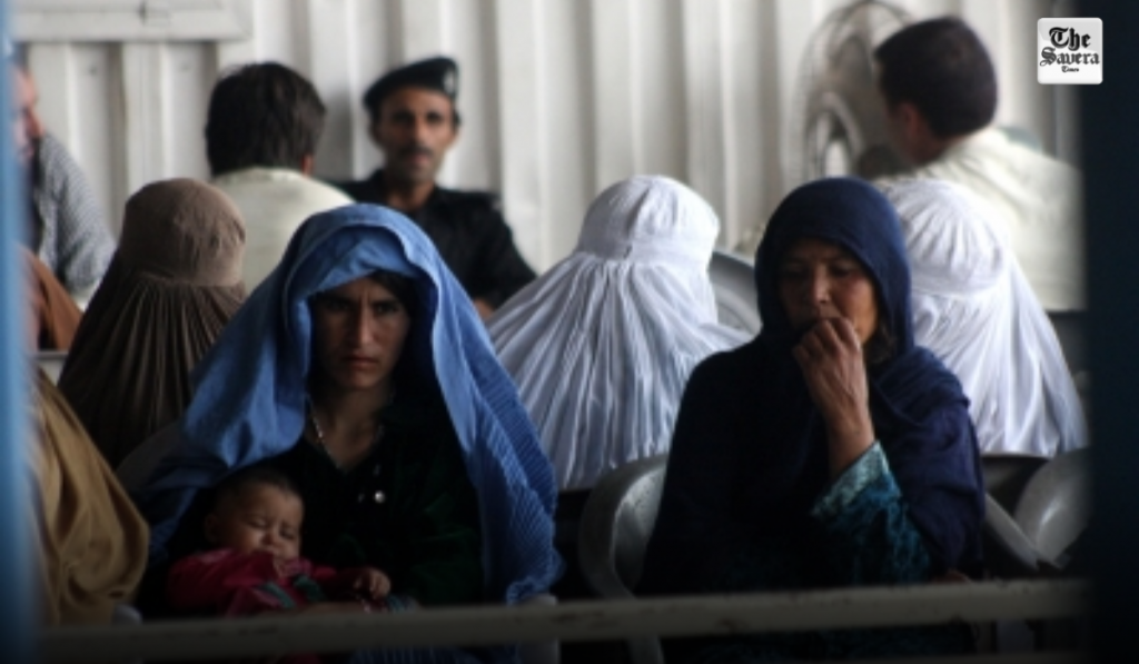 Over 4,500 Afghan Refugees Forcibly Repatriated in One Day: Taliban