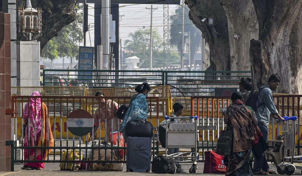 Centre revokes deportation of pregnant woman, child following Supreme Court’s intervention