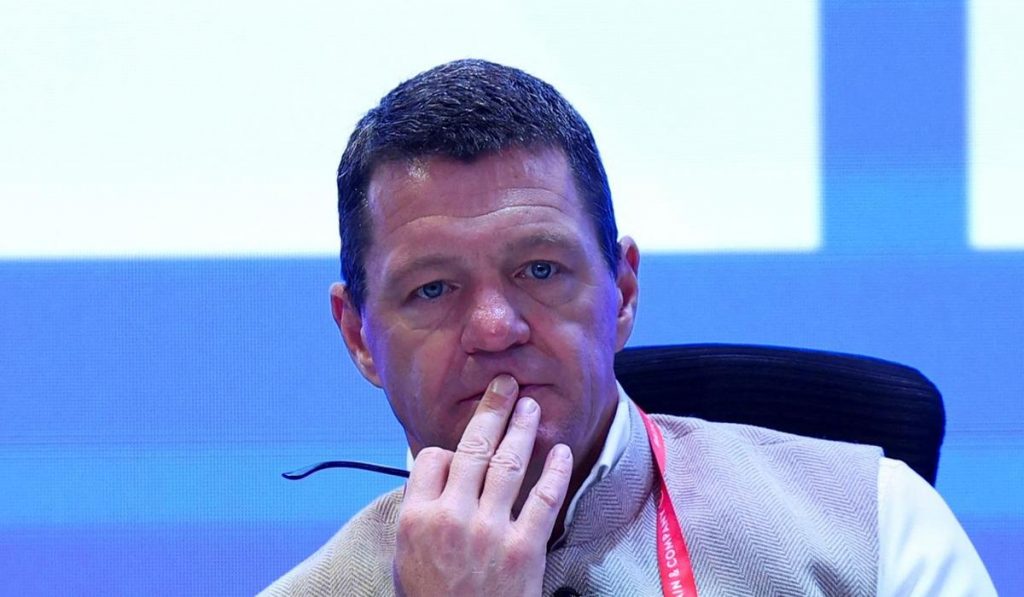 DGCA Issues Show-Cause Notice to IndiGo CEO