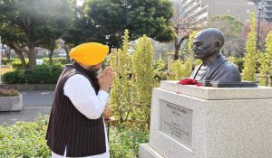 Punjab CM Bhagwant Mann Pays Tribute to Mahatma Gandhi in Tokyo During Japan Visit