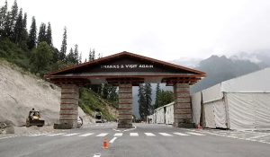 Himachal: Travel on the Manali-Leh route will now be safer, Defense Minister to virtually inaugurate four projects