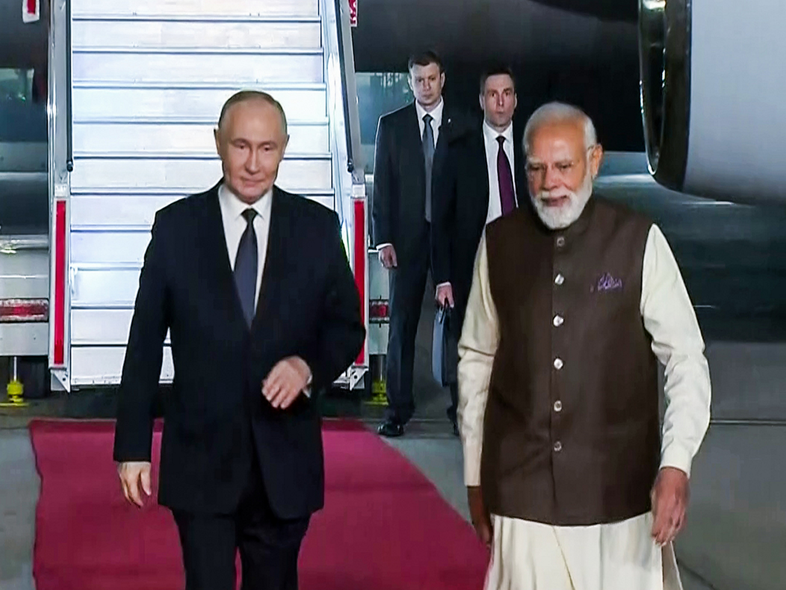 India, Russia likely to discuss defence projects including Su-30 overhaul, S-400/500, Verba, R-37 during Putin visit