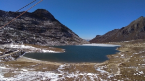 One tourist dead, another rescued from frozen Sela Lake in Arunachal