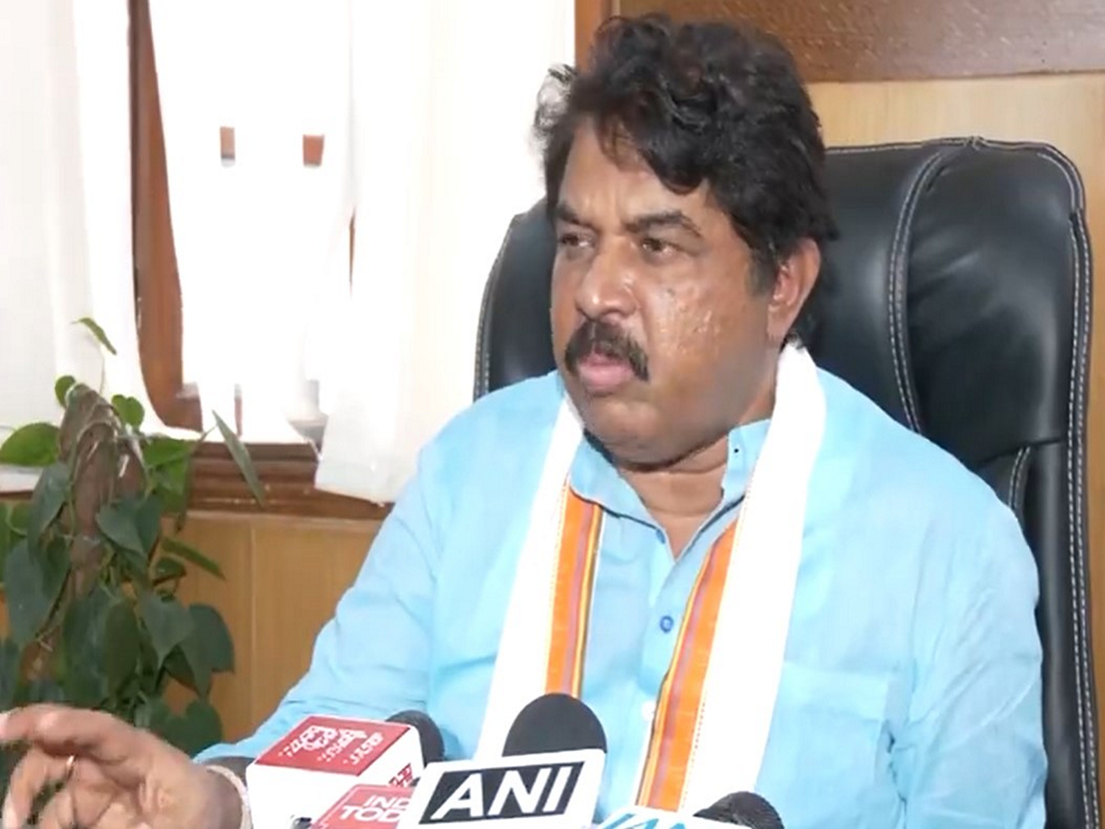Karnataka LoP criticises Congress govt for “prioritising” Rahul Gandhi over German Chancellor’s visit