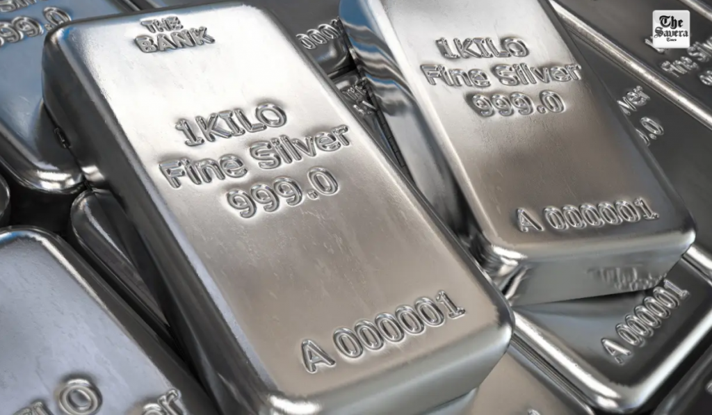 Silver slides nearly 3.5 pc on MCX Mumbai