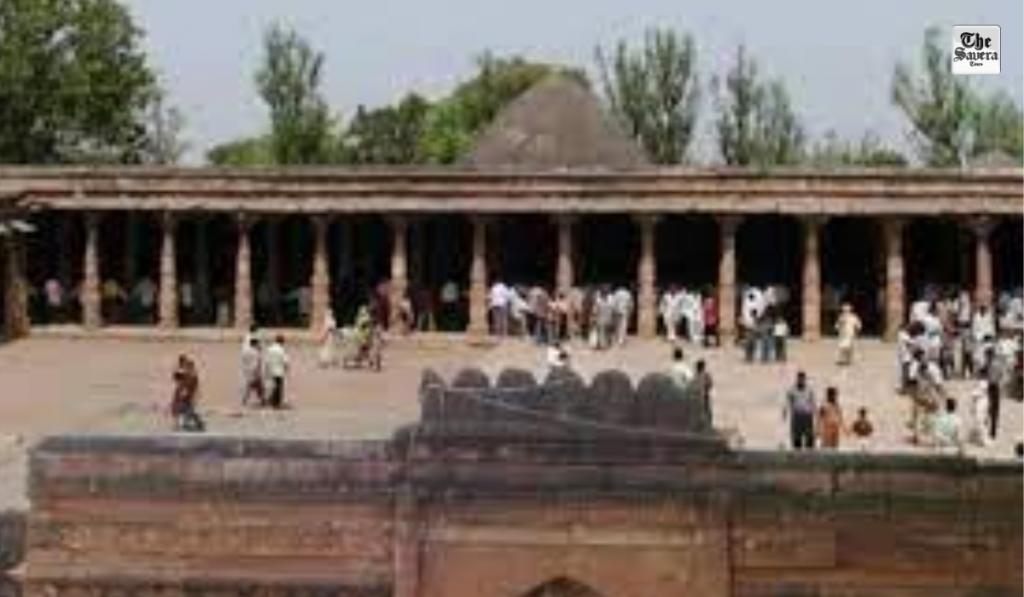 Peaceful Friday namaz offered at Bhojshala complex amid tight security