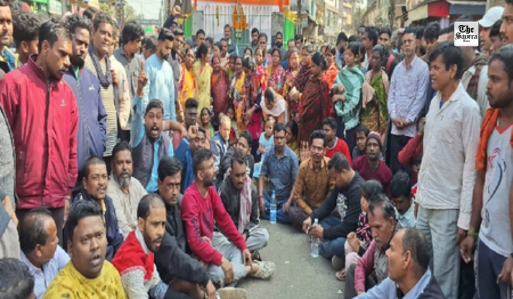 Public anger erupts after school bus runs over delivery boy in Jharkhand’s Pakur, markets closed
