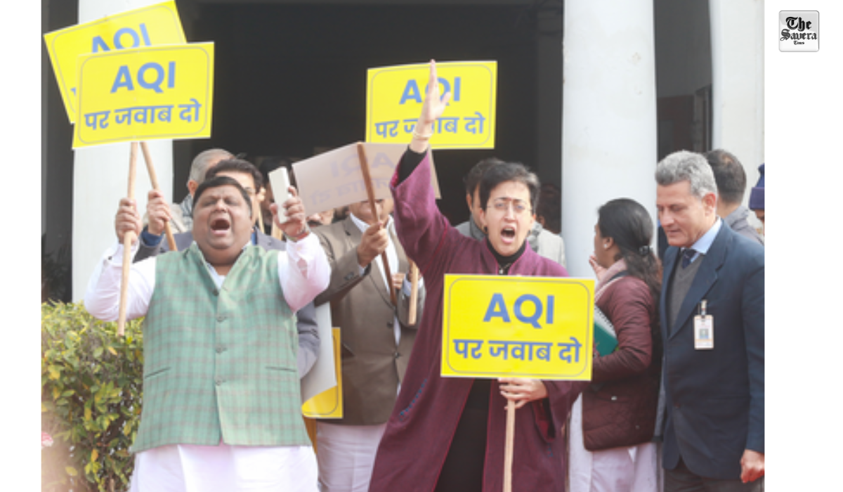 ‘BJP doesn’t want to discuss pollution’, AAP demands ‘accountability’ from Delhi govt