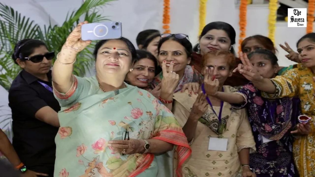 Delhi Cabinet Approves Free LPG Cylinders for EWS Women