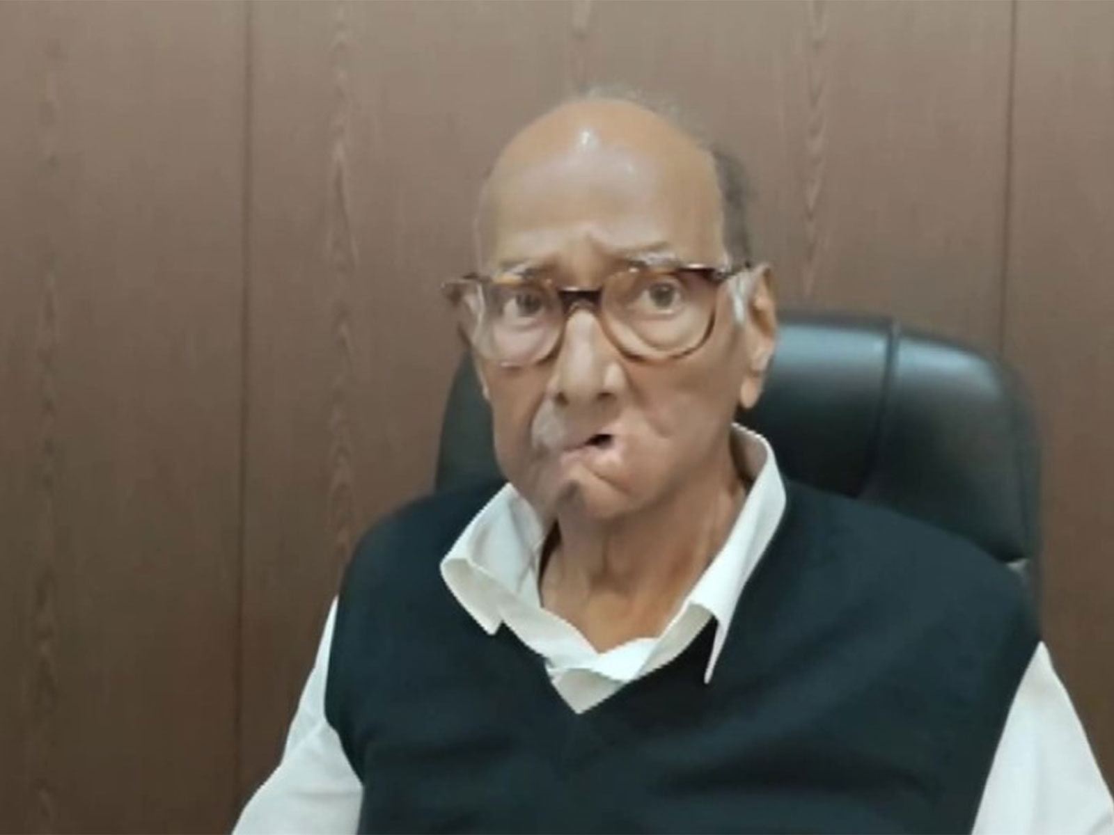 “Politics should not be brought into this”: Sharad Pawar mourns Ajit Pawar