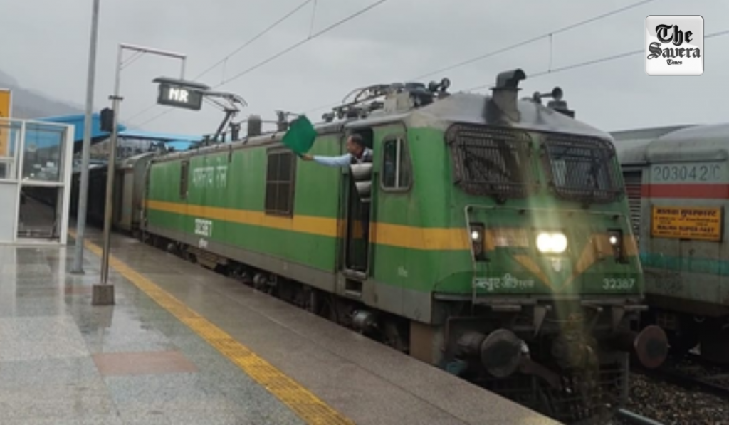 J&K: Passengers thank railways for successful operation of Shri Mata Vaishno Devi Katra-Srinagar train service
