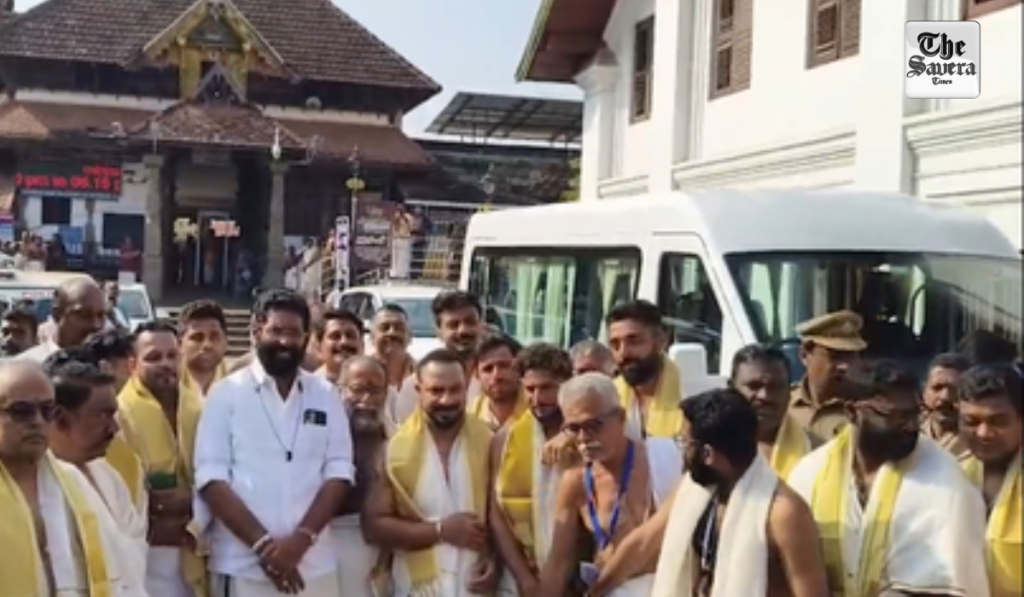 Indian cricket team visits Sree Padmanabhaswamy Temple ahead of T20I series finale in Kerala
