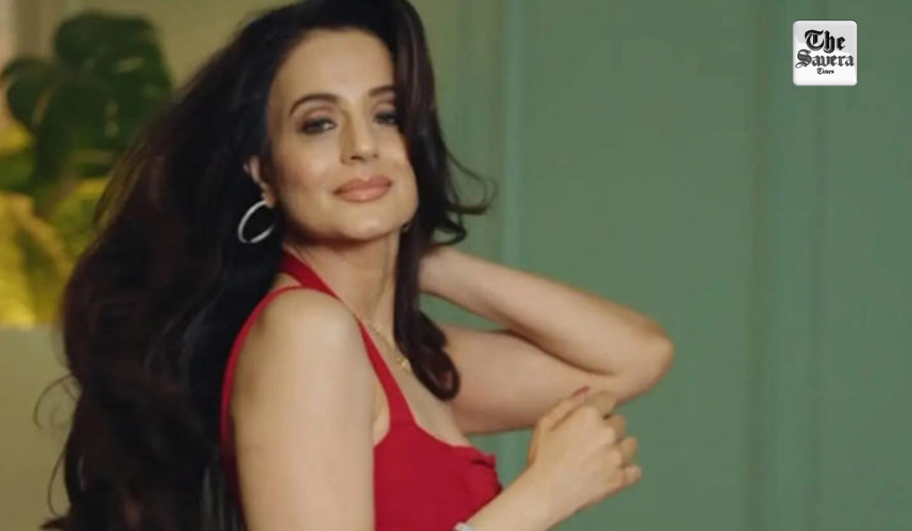 Ameesha Patel Warns Fans About Imposter Using Fake Phone Number