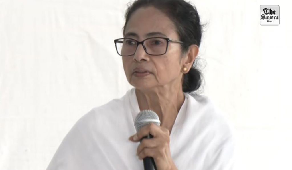 Mamata Banerjee Meets SIR-Affected Families in Delhi