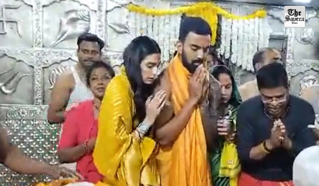 KL Rahul visits Mahakaleshwar Temple in Ujjain ahead of IND vs NZ 3rd ODI