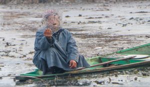 Dal Lake freezes in parts, night temperature remains several notches below zero in Kashmir Valley