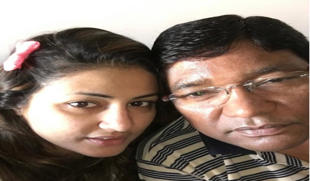 Hina Khan Remembers Her Father in Emotional Throwback Post