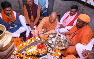 CM Yogi Adityanath performs Rudrabhishek, prays for well-being of residents 