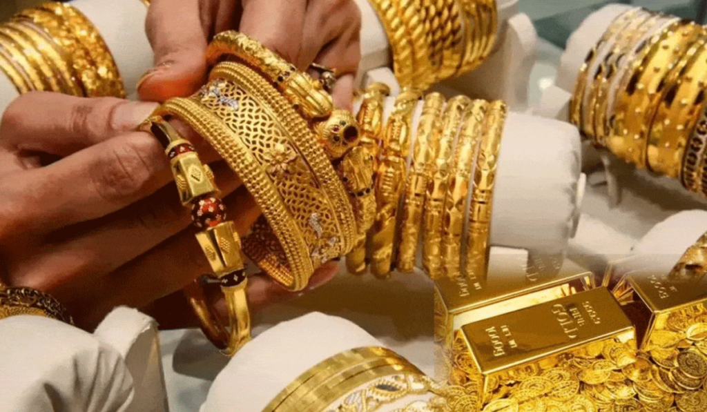 Gold and silver prices rise on February 18: Silver jumps ₹4,000, gold sees a slight increase