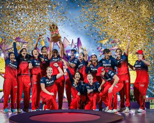RCB Women’s team lift WPL title for second time; Siddaramaiah, Kumaraswamy congratulate