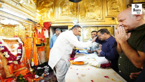 Kejriwal Offers Prayers at Hanuman Temple After Court Relief