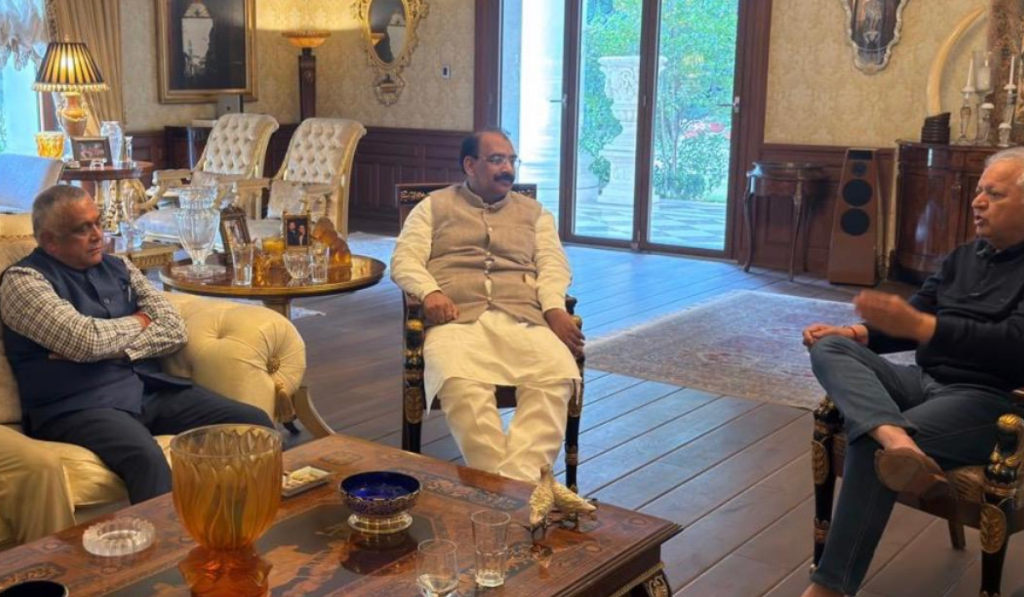 BJP Acting President Ashwani Sharma meets Radisson hotel owner Gautam Kapoor to grief death of his father