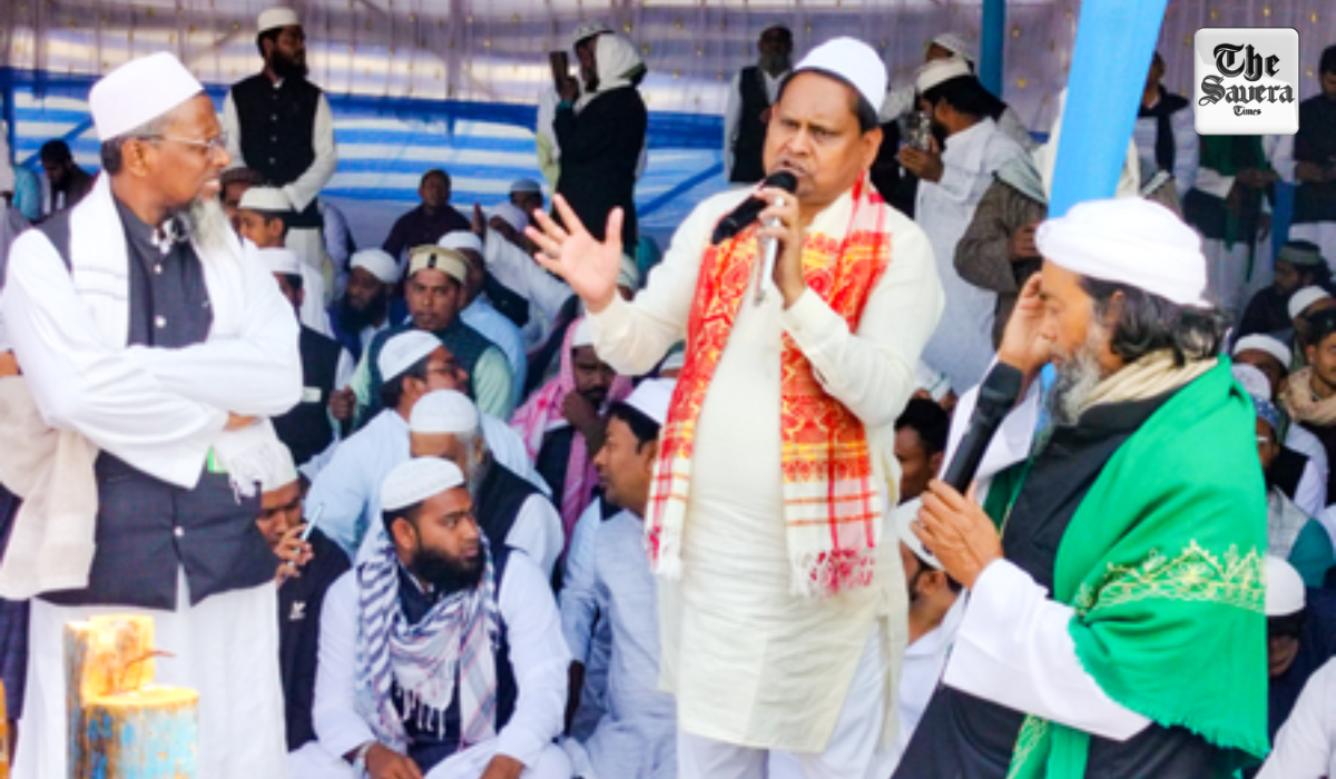 Humayun Kabir lays bricks for proposed mosque in Murshidabad