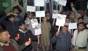 J-K: Shia community holds candle march to pay tribute to Islamabad mosque blast victims
