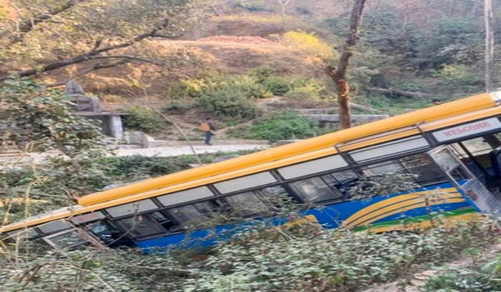 Nepal Bus Crash Kills 17 After Bus Falls Into Trishuli River