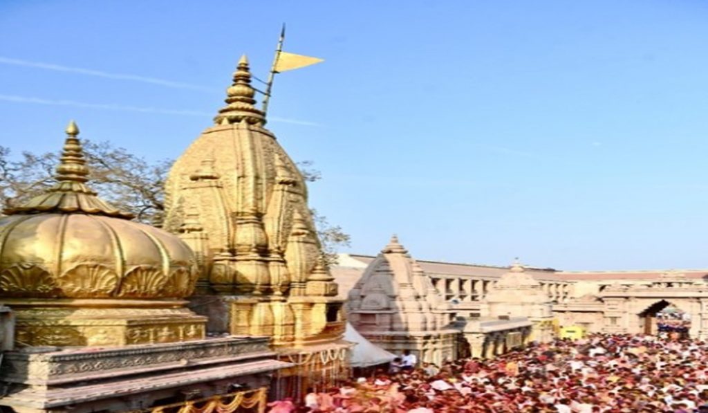 Mahashivratri: Lakhs of Devotees Throng Shiva Temples