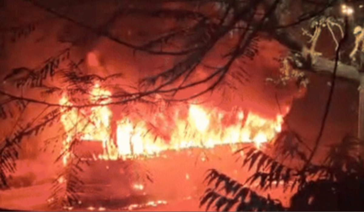 Bus helper dies as massive fire engulfs vehicle in Delhi’s Vikaspuri