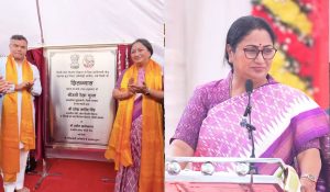 Delhi: CM Rekha lays foundation stone of a new foot overbridge near Kashmiri Gate