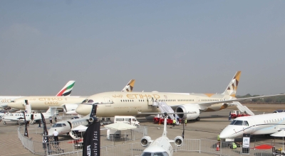 Emirates, Etihad resume limited flights from Dubai airport