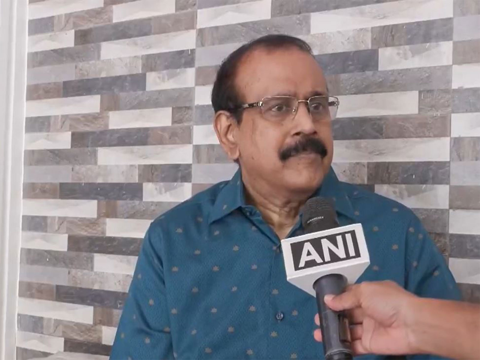 Ex-Kerala DGP TP Senkumar predicts hung assembly in elections, terms BJP’s alliance with Twenty20 “bad policy”