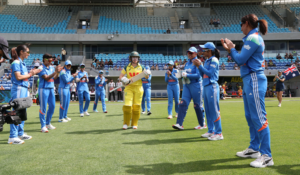 Indian women’s team accords guard of honour to Alyssa Healy in farewell ODI