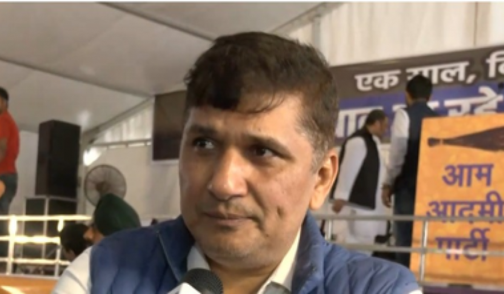AAP rally at Jantar Mantar targets BJP, raises workers’ issues