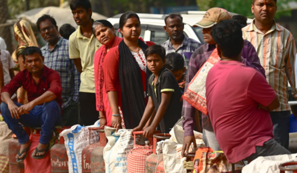 No LPG Delivery Without OTP and Diary Entry in Rajasthan, Govt Tightens Rules to Stop Divers