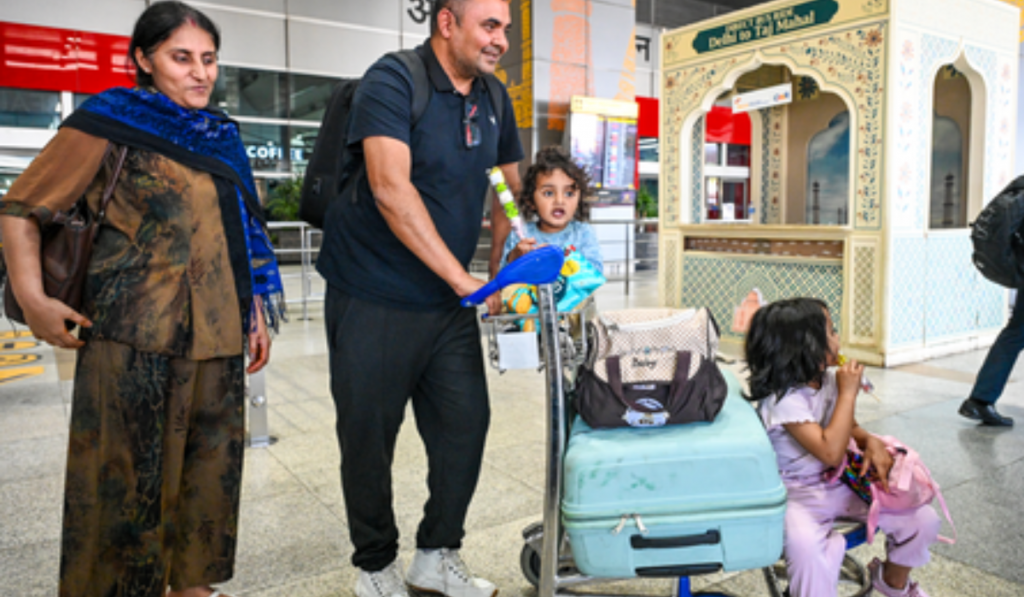 Indians' return from Iran continues, people returning via Armenia-Azerbaijan