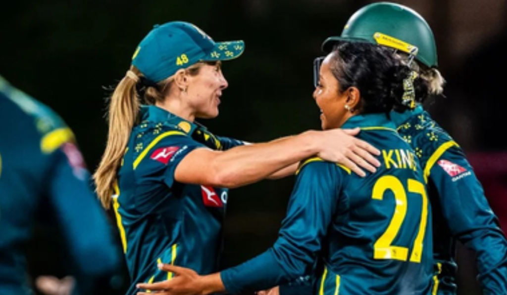 Australia beats West Indies in the second T20I to win the series 2-0
