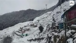 Yellow alert in 5 Uttarakhand districts; snow on peaks