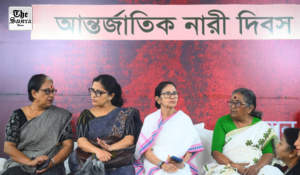 Mamata Banerjee joins in Trinamool’s protests against LPG cylinders’ price hike